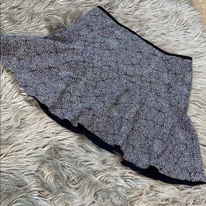 Lululemon Athletica fitted waist flowy skirt